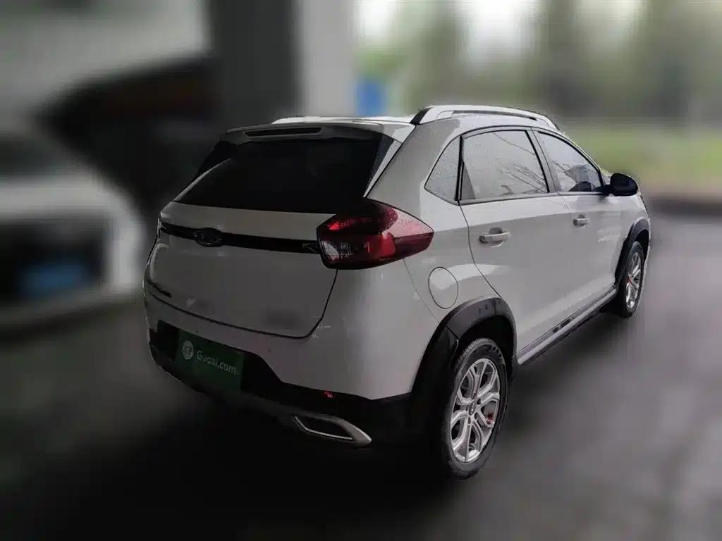 Chery Tiggo 3x 2021 PLUS 1.5L CVT Joyful Red Date Edition II — миниатюра 5