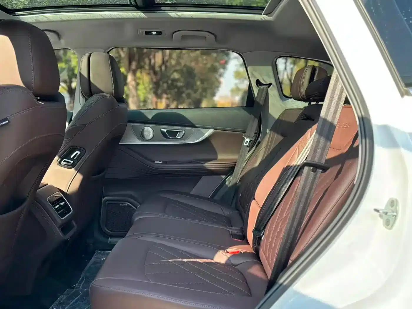 Chery Tiggo 8 PRO 2022 290T 2WD Expansive Edition 5-seater — миниатюра 5