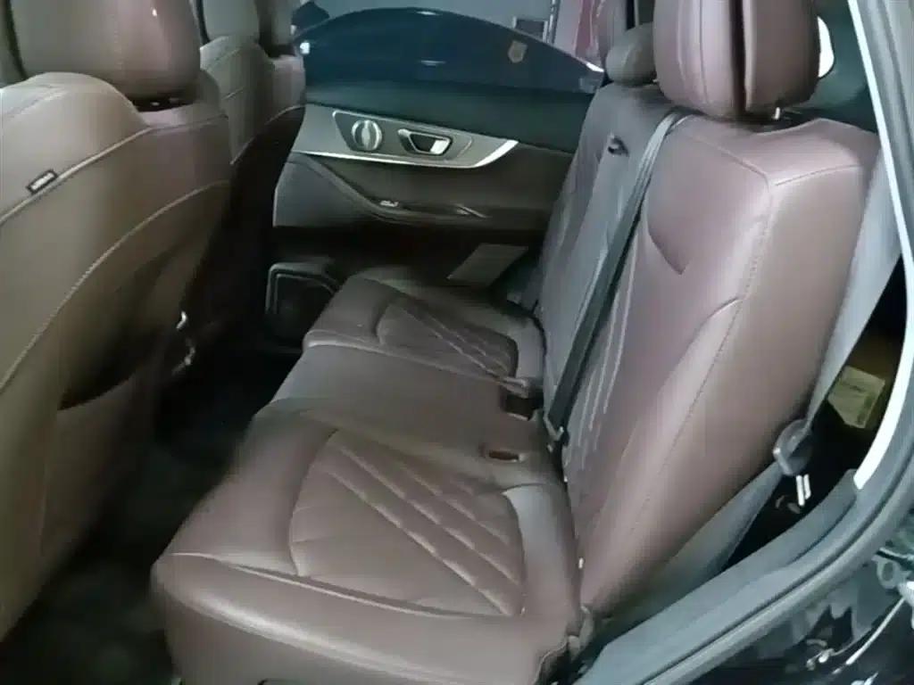Chery Tiggo 8 PRO 2022 290T 2WD Expansive Edition 5-seater — миниатюра 17