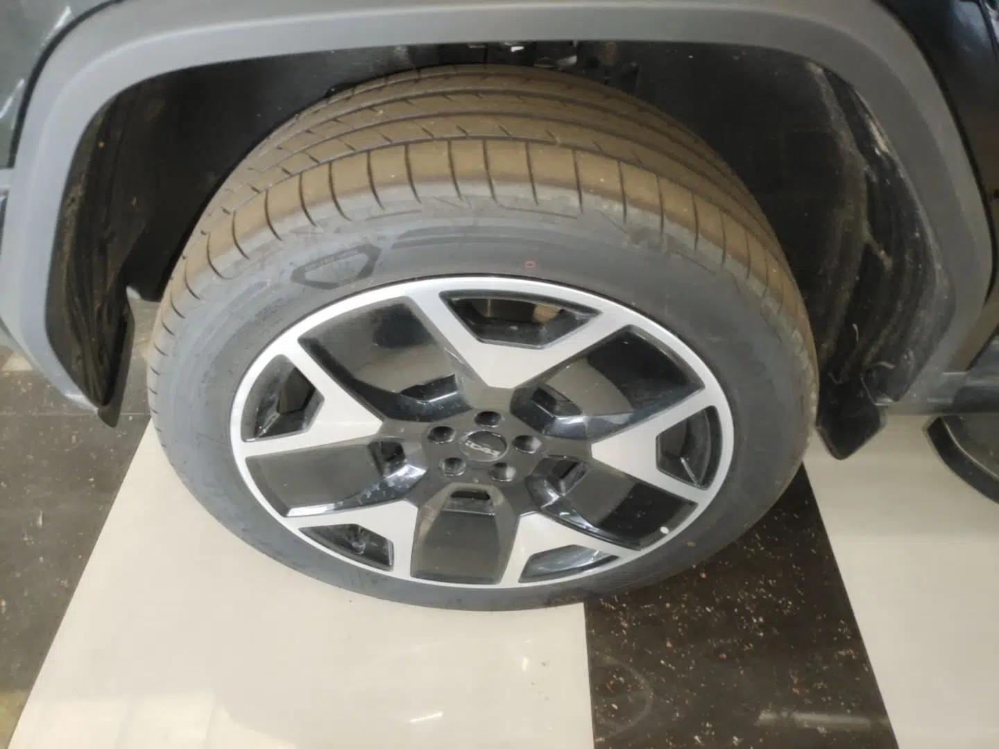 iCAR V27 2026 Model 200KM Four-Wheel Drive Falcon 500 — миниатюра 8