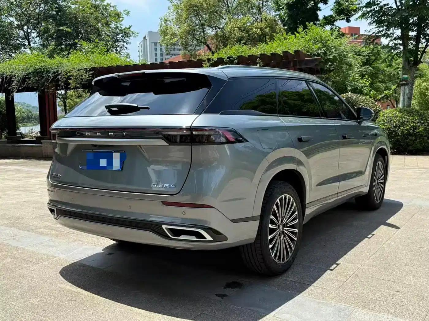 Chery Tiggo 9 2025 2.0T Dual-Clutch Two-Wheel Drive Luxury Edition 7-Seater — миниатюра 15