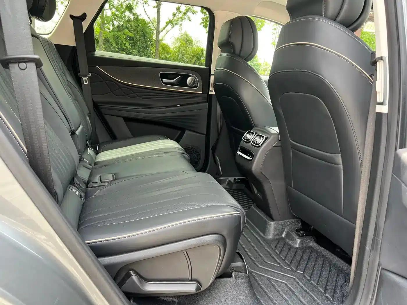 Chery Tiggo 9 2023 2.0T Automatic 2WD Luxury Edition 5-seater — миниатюра 9
