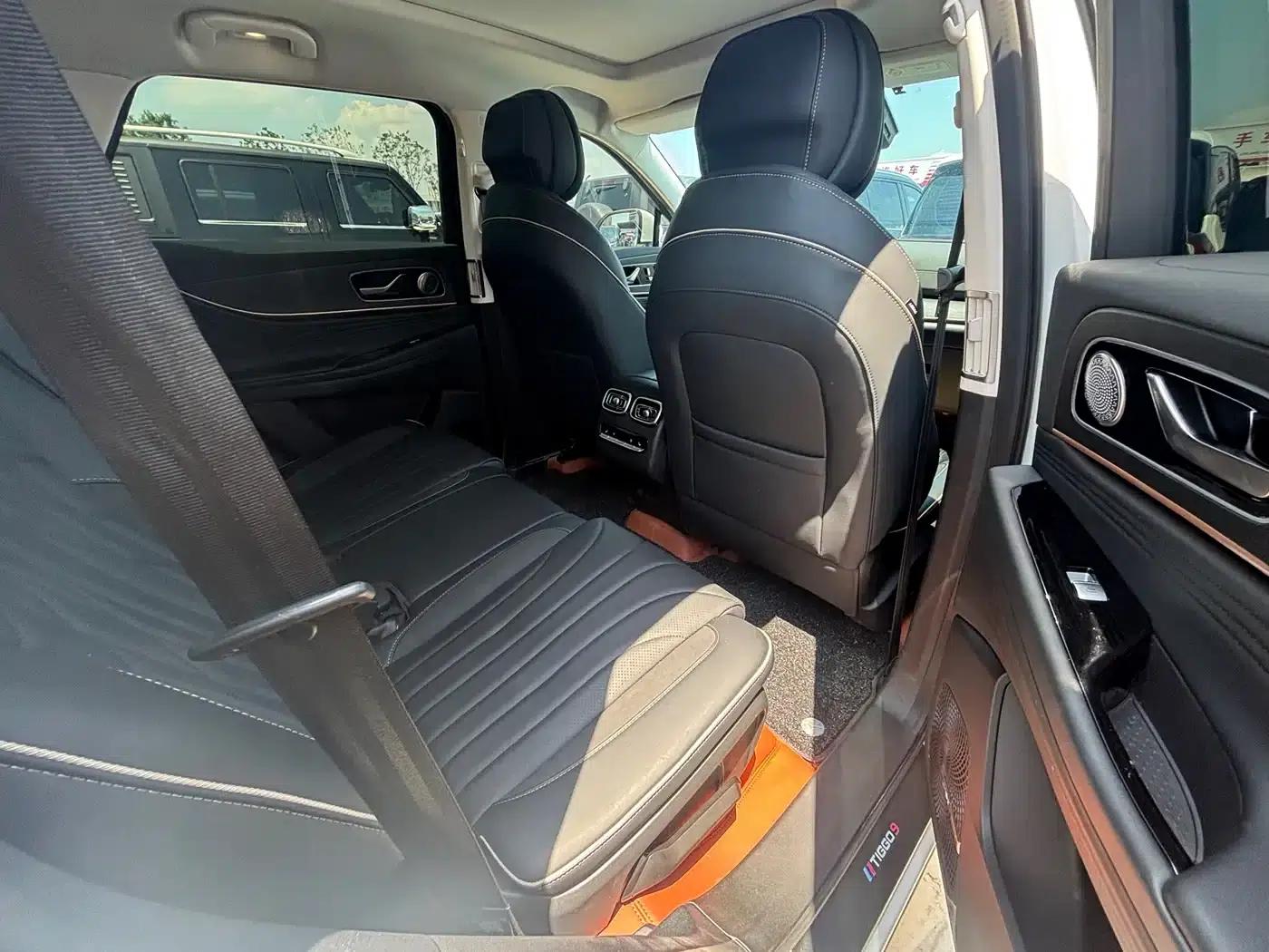 Chery Tiggo 9 2023 2.0T Dual-Clutch Two-Wheel Drive Luxury Edition 7-Seater — миниатюра 13