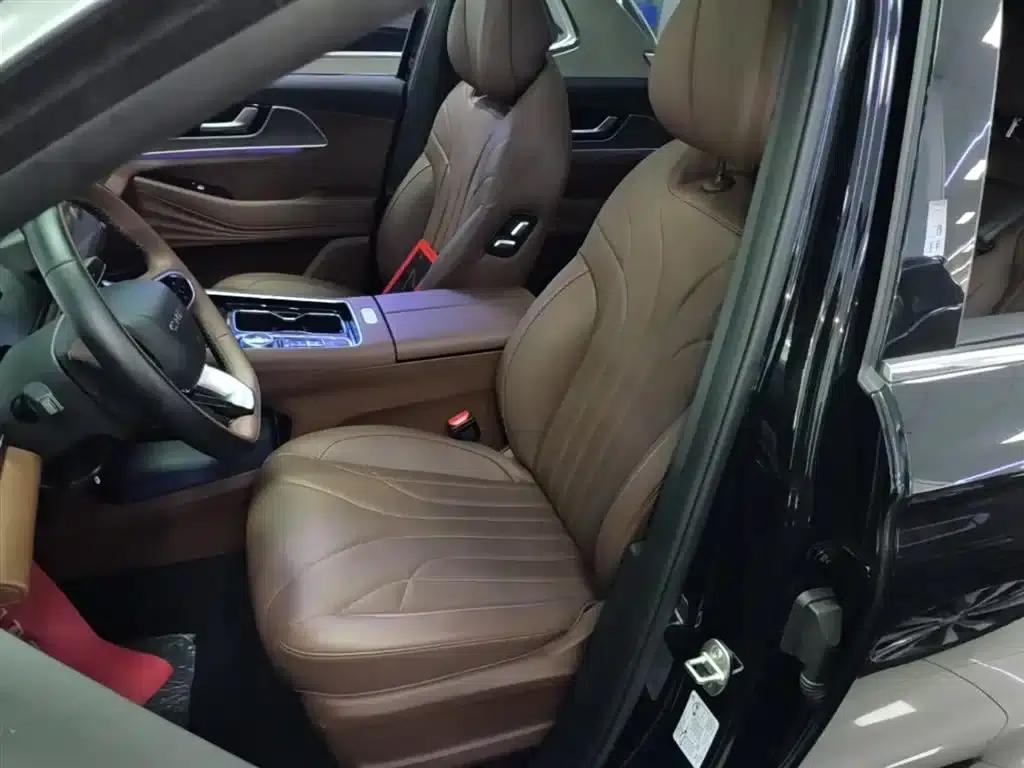 Chery Tiggo 9 2026 9X 2.0T Automatic 2WD Luxury Edition — миниатюра 15