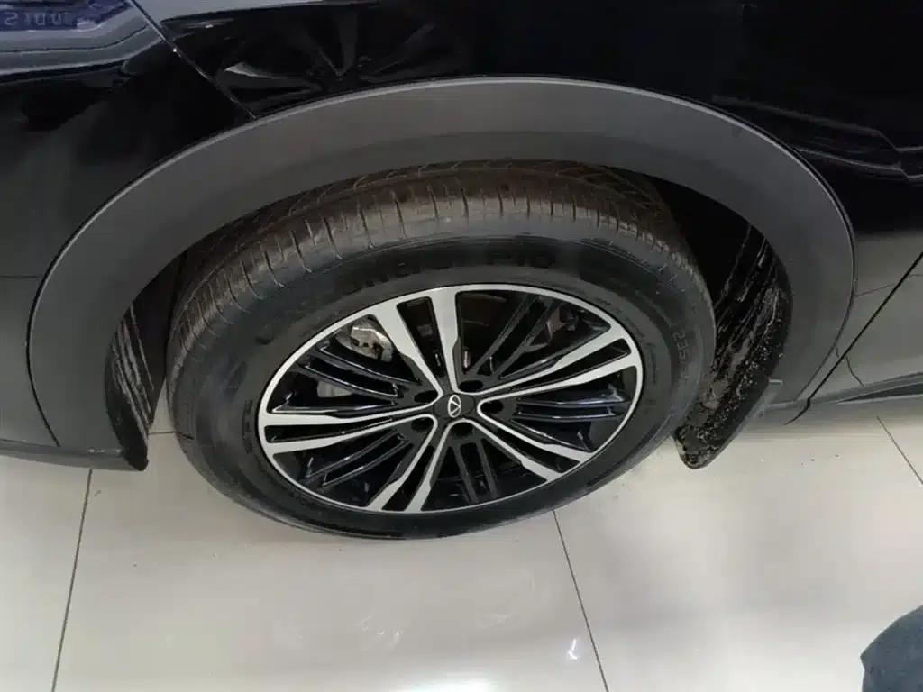 Chery Tiggo 9 2026 9X 2.0T Automatic 2WD Luxury Edition — миниатюра 23