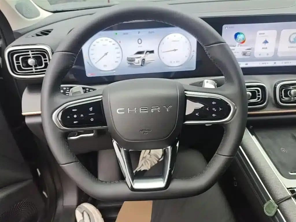Chery Tiggo 9 2023 2.0T Automatic 4WD Premium Edition 5-seater — миниатюра 11