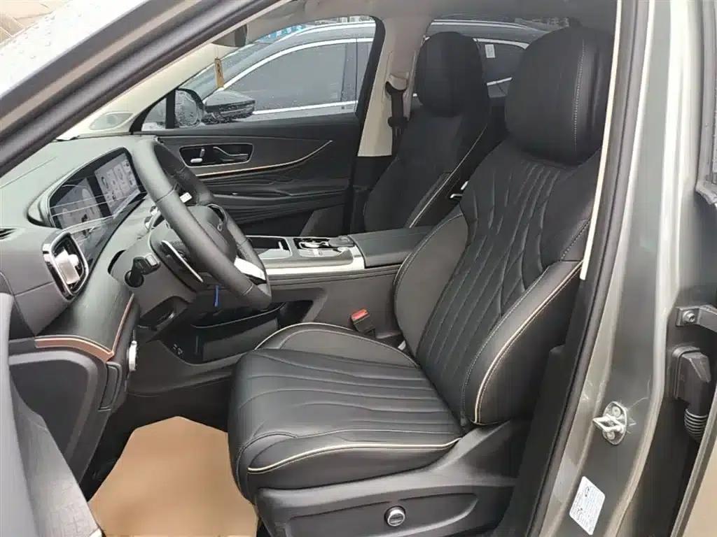 Chery Tiggo 9 2023 2.0T Automatic 4WD Premium Edition 5-seater — миниатюра 15