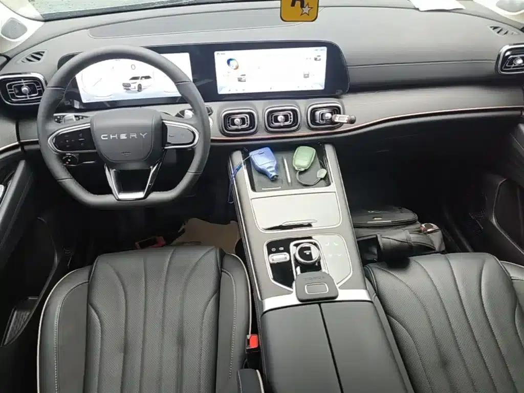 Chery Tiggo 9 2023 2.0T Automatic 4WD Premium Edition 5-seater — миниатюра 10