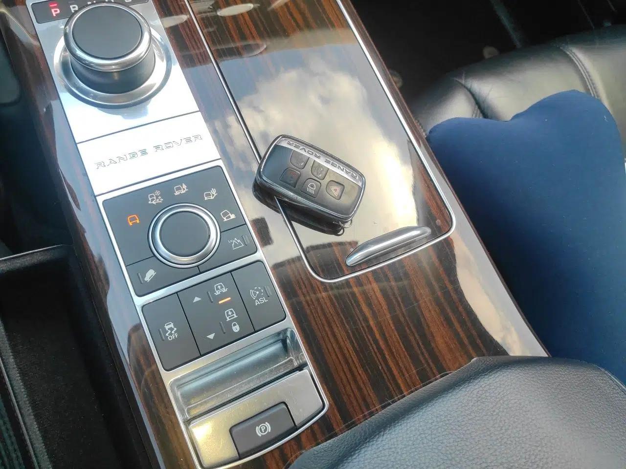 Land Rover Range Vogue  — миниатюра 9