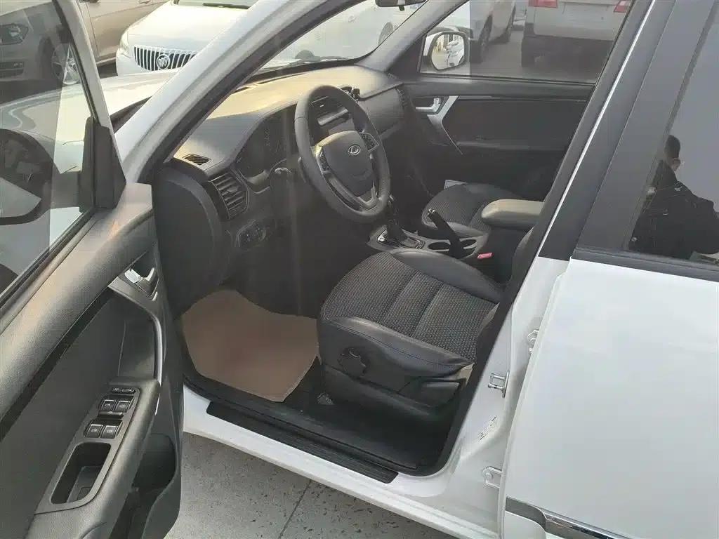 Chery Tiggo 3 2016 1.6L CVT Smart Edition — миниатюра 13