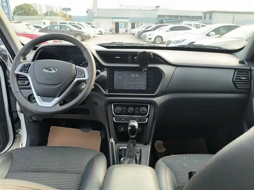 Chery Tiggo 3 2016 1.6L CVT Smart Edition — миниатюра 7