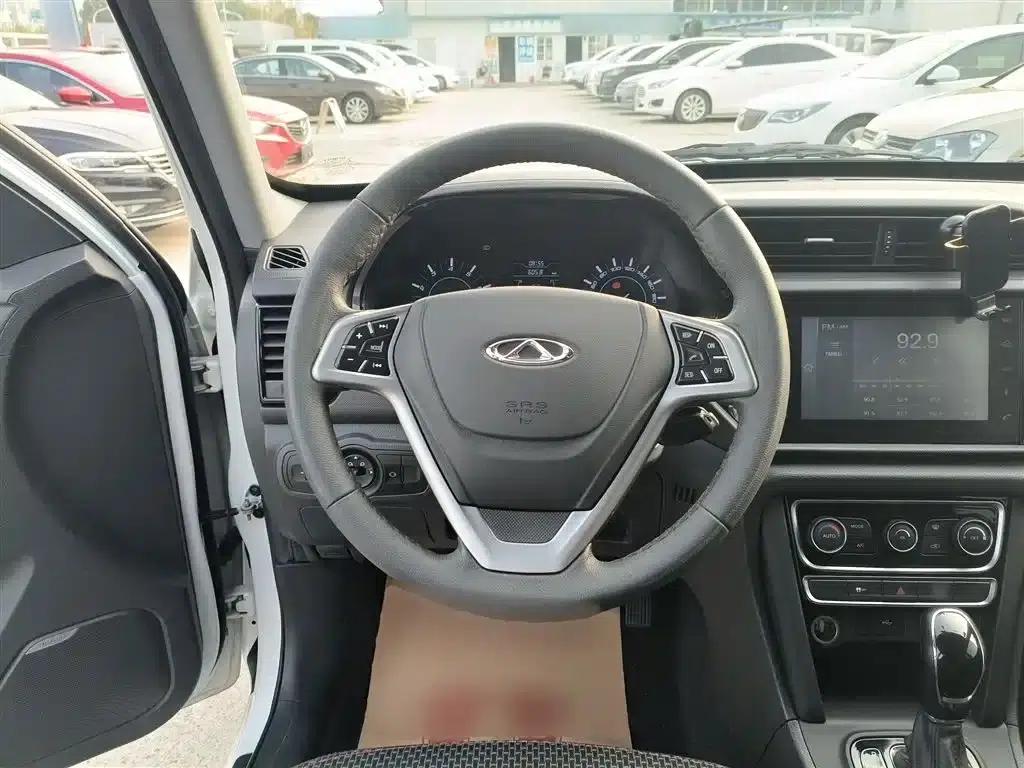 Chery Tiggo 3 2016 1.6L CVT Smart Edition — миниатюра 8