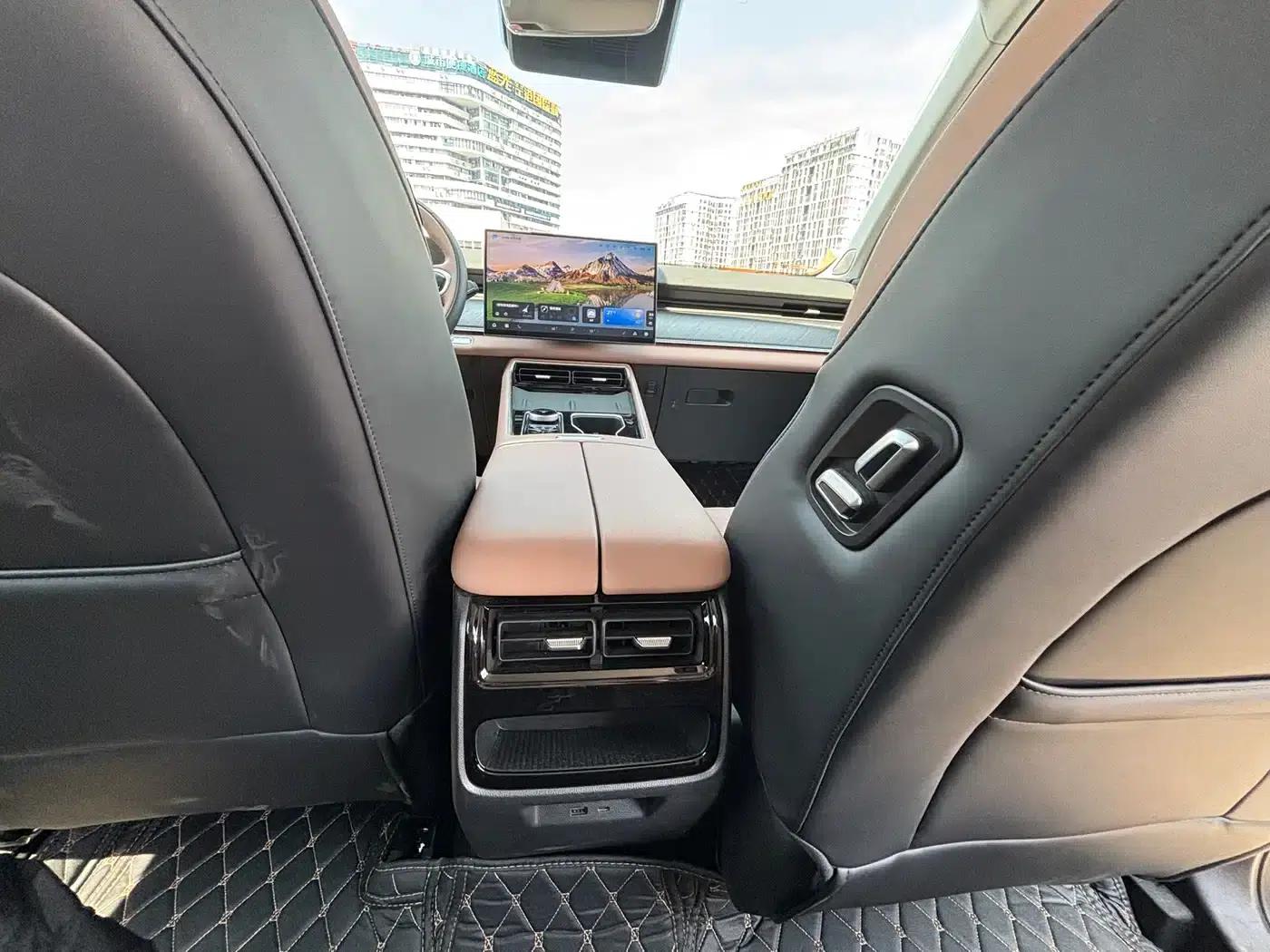 Chery Tiggo 8L 2024 2.0T 2WD Luxury 7-Seater — миниатюра 9