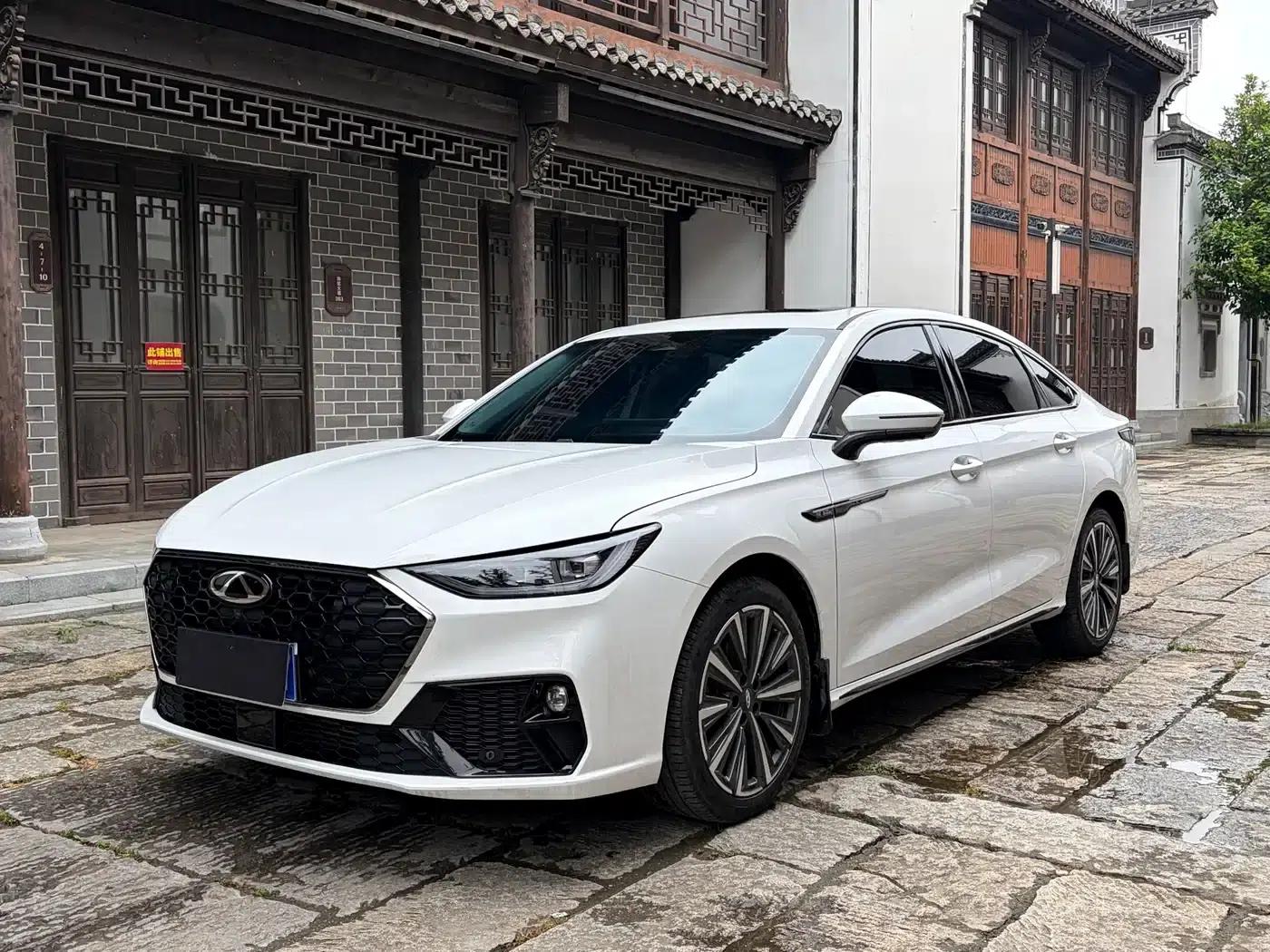 Chery Arrizo 8 PRO 2025 2.0T DCT Premium Edition — миниатюра 1