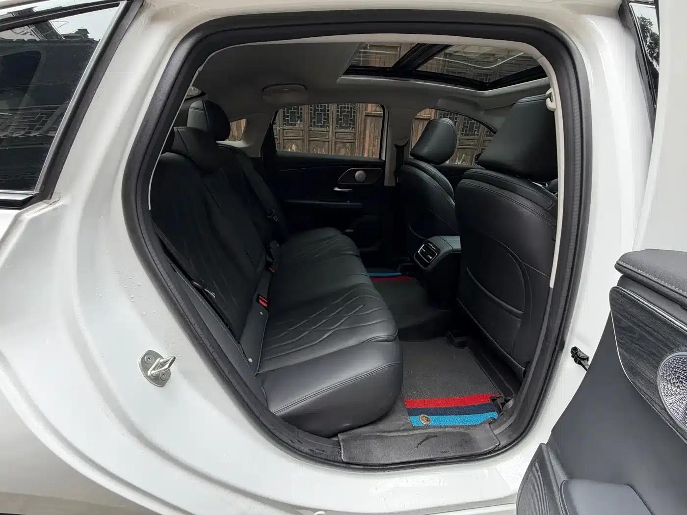 Chery Arrizo 8 PRO 2025 2.0T DCT Premium Edition — миниатюра 18