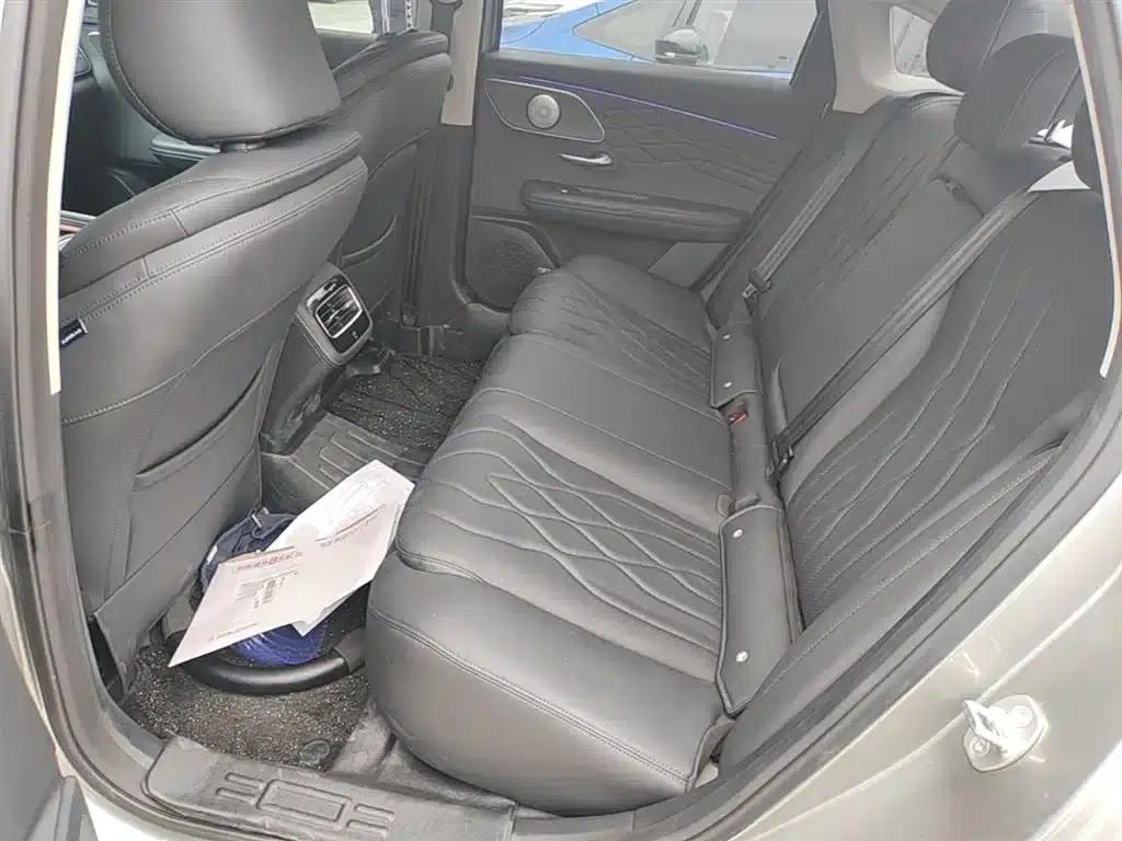 Chery Arrizo 8 PRO 2025 1.6T DCT Comfort Model — миниатюра 17