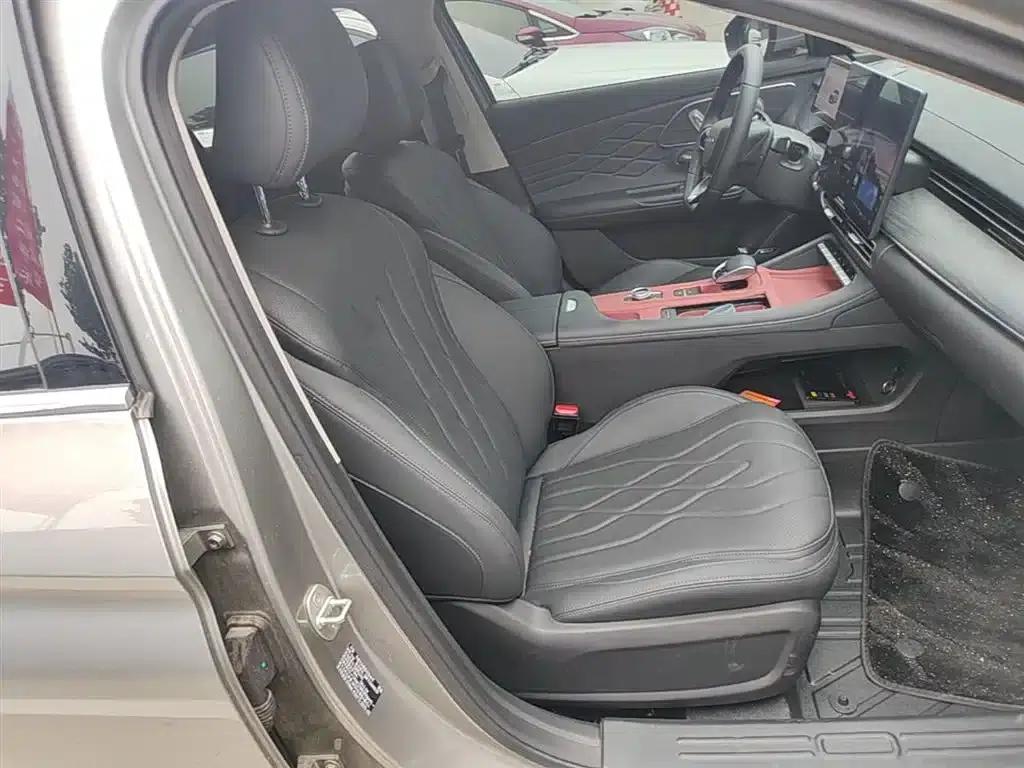 Chery Arrizo 8 PRO 2025 1.6T DCT Comfort Model — миниатюра 25