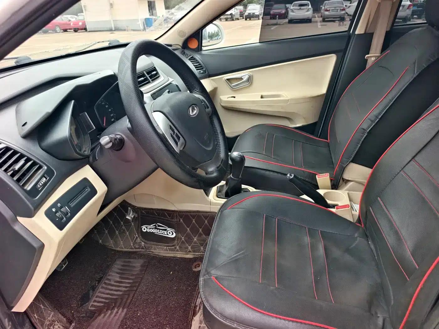Fengyun 2 2015 1.5L Manual Elite Edition — миниатюра 7