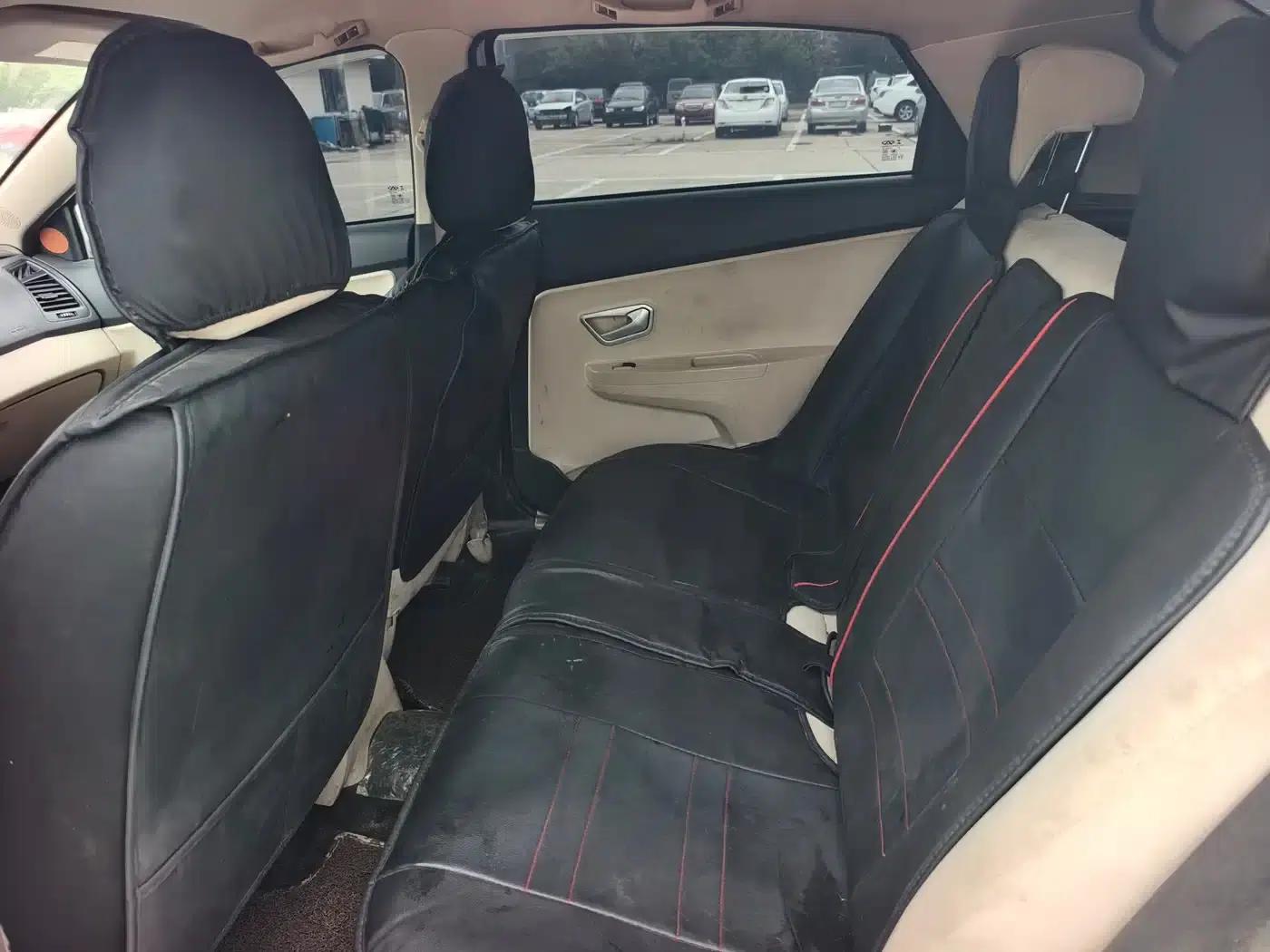 Fengyun 2 2015 1.5L Manual Elite Edition — миниатюра 9