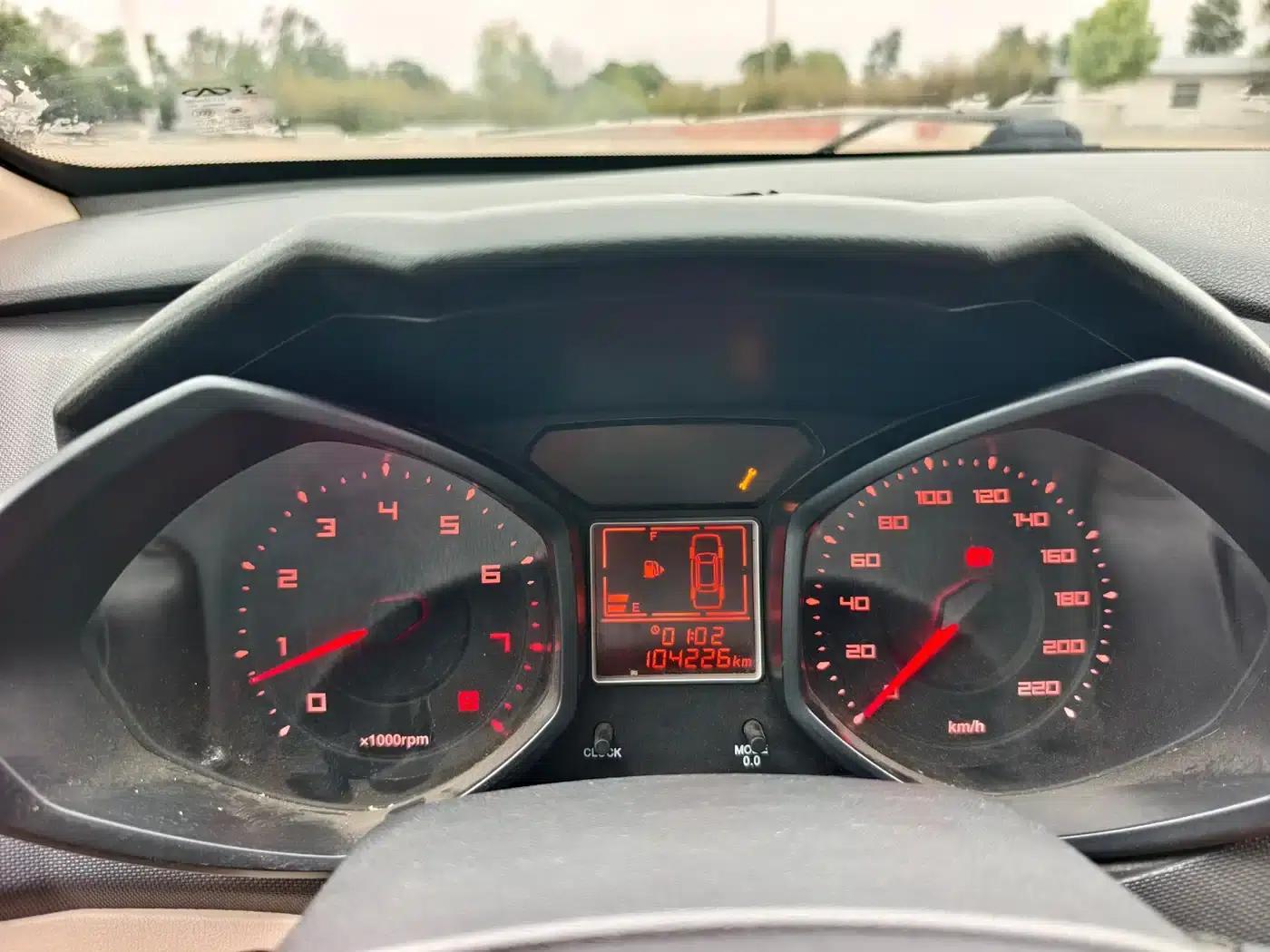 Fengyun 2 2015 1.5L Manual Elite Edition — миниатюра 10