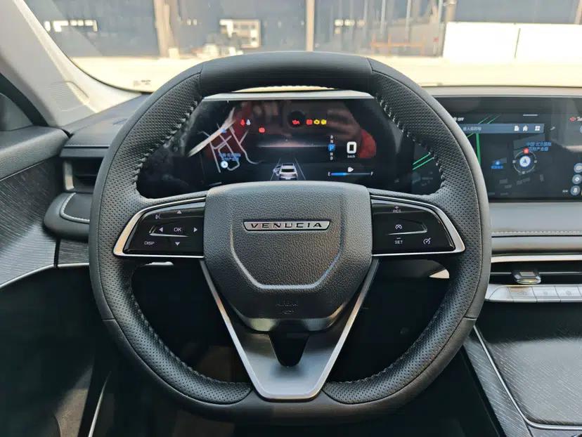 Venucia V 2023 260T Idol Edition Pro — миниатюра 15