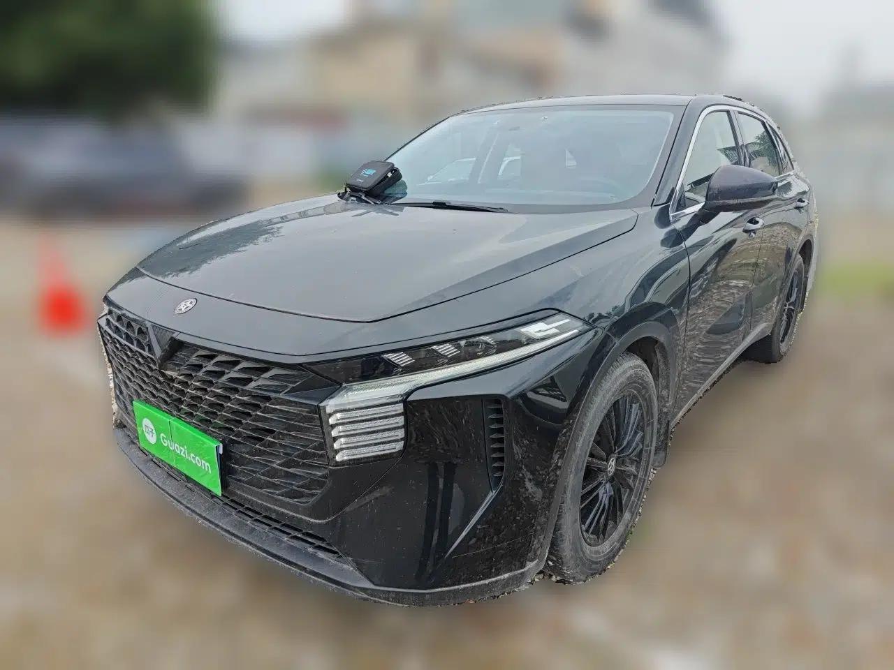 Venucia V 2022 260T Black Horse Edition · Idol — миниатюра 1