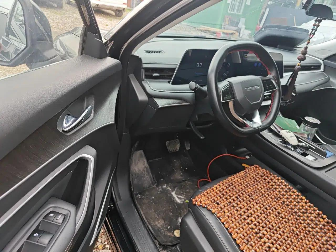 Venucia V 2022 260T Black Horse Edition · Idol — миниатюра 13