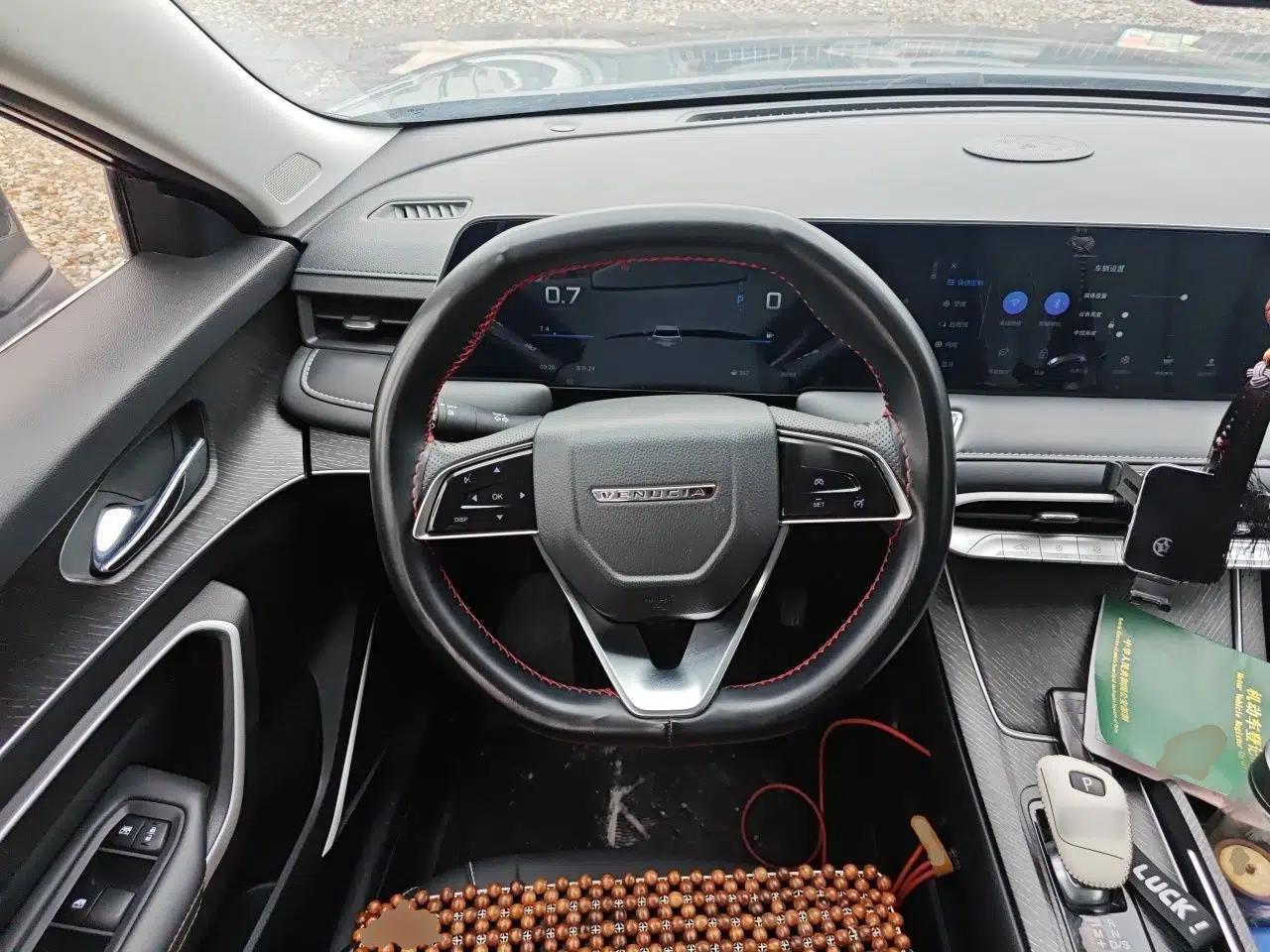 Venucia V 2022 260T Black Horse Edition · Idol — миниатюра 7