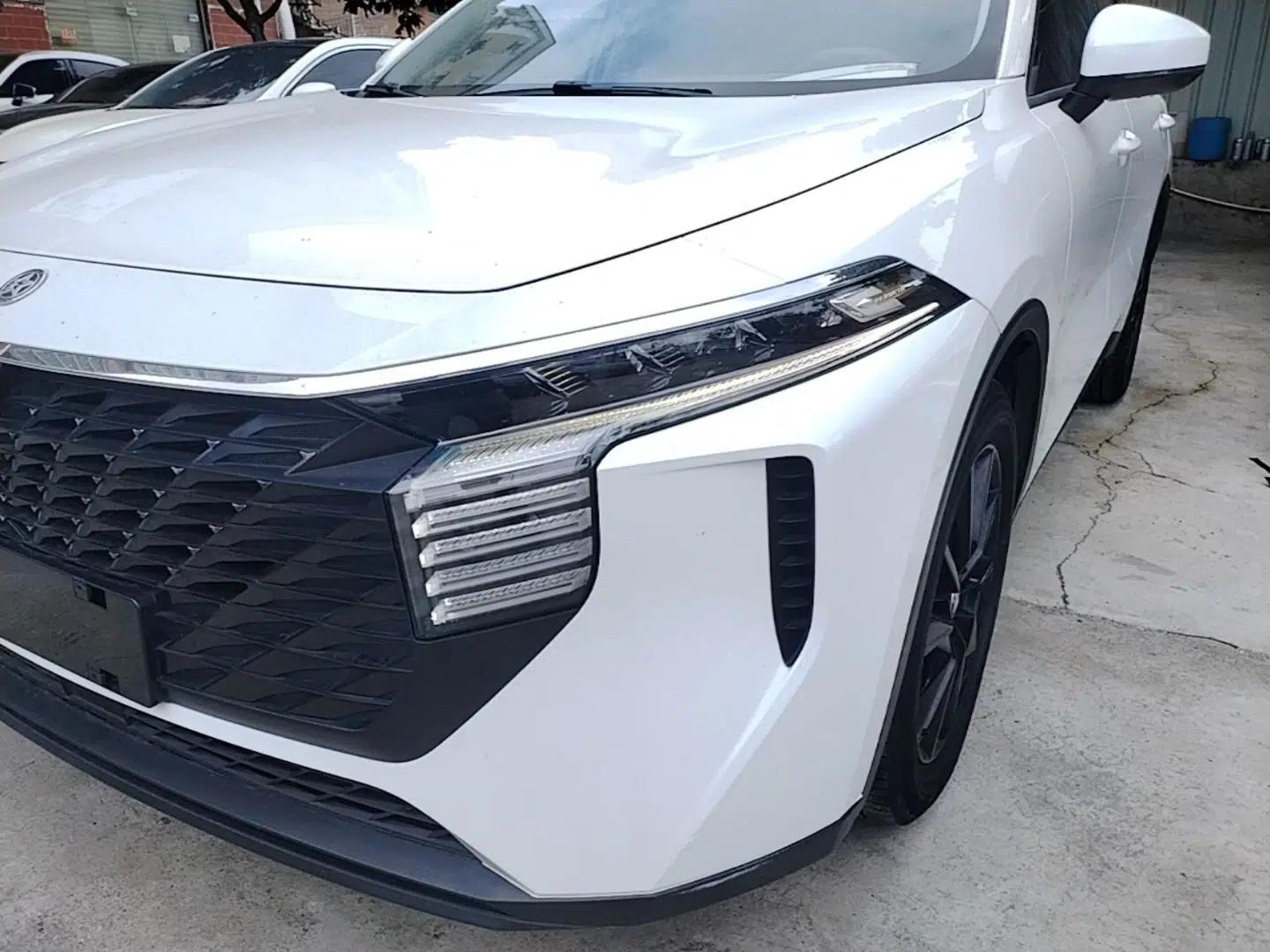 Venucia V 2021 260T Top-Tier Version — миниатюра 5