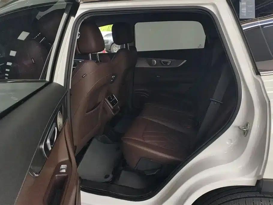 Chery Tiggo 8 PRO PHEV 2023 Champion Edition 1.5T 100km King Edition — миниатюра 11