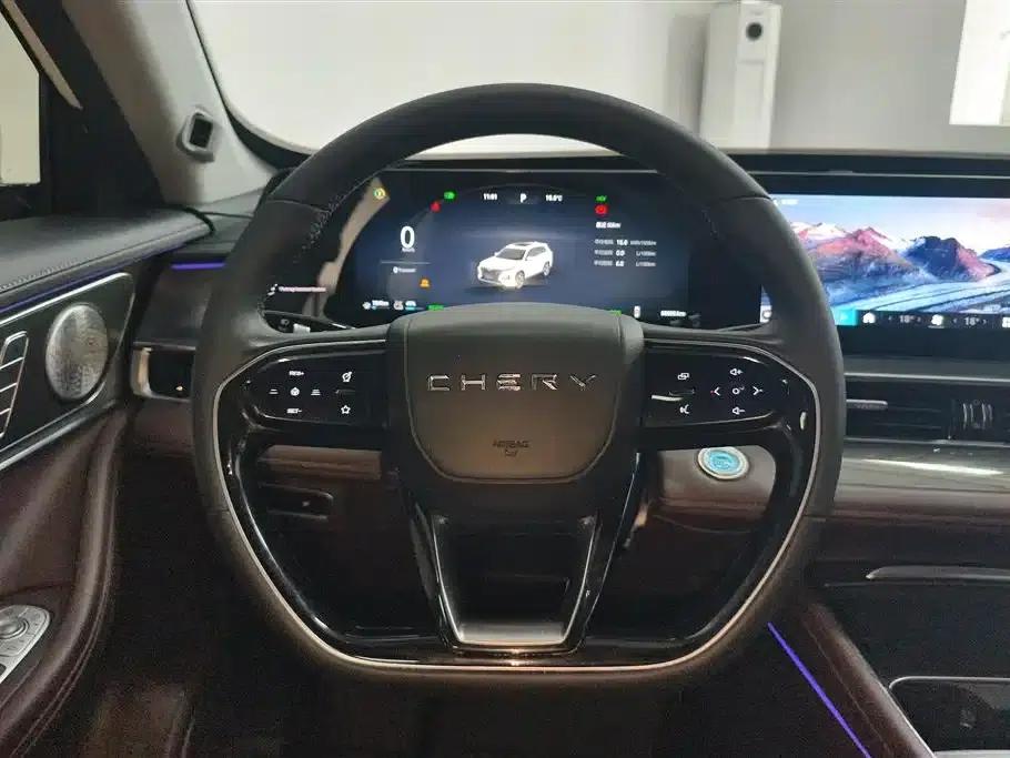 Chery Tiggo 8 PRO PHEV 2023 Champion Edition 1.5T 100km King Edition — миниатюра 15