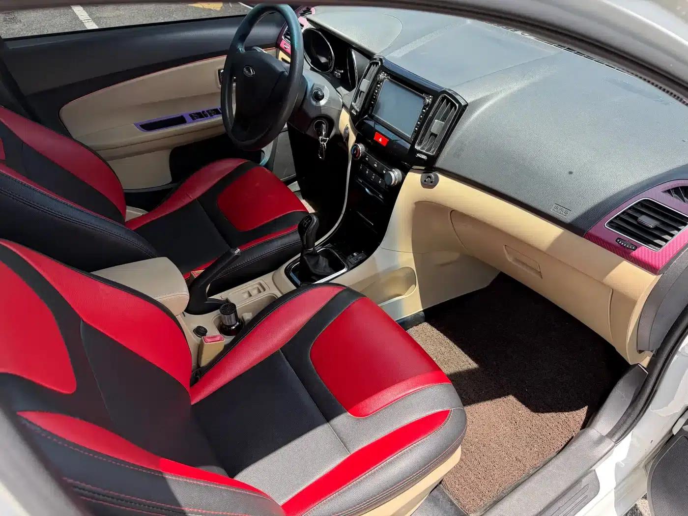 Chery E3 2015 1.5L Manual Fashion Edition — миниатюра 9