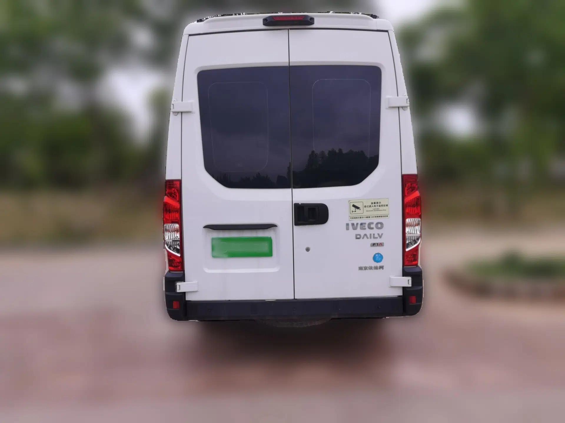 Iveco Eurocargo 2021 2.0T Manual Super Rui Long Wheelbase Short Overhang High Roof Side-Sliding Door F1A — миниатюра 5