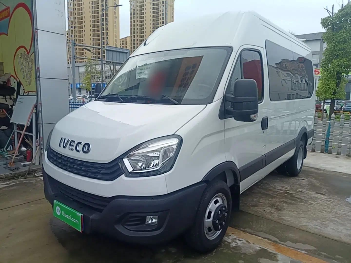 Iveco Eurocargo 2021 2.0T Manual Super Rui Long Wheelbase Short Overhang High Roof Side-Sliding Door F1A — миниатюра 1
