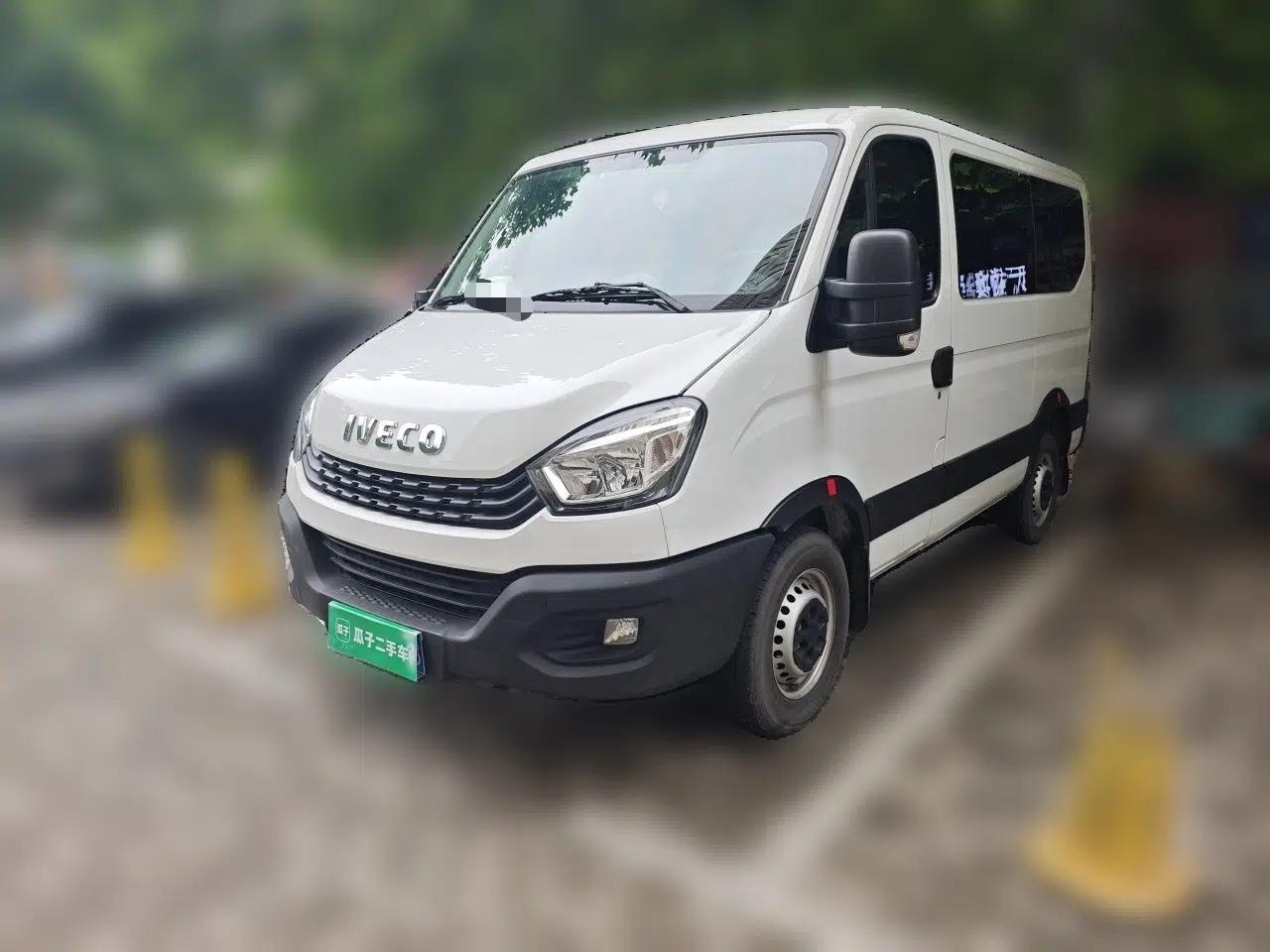 Iveco Eurocargo 2021 2.0T Manual Super-Rui Short Wheelbase Low-Roof Side-Hinged Door F1A — миниатюра 1