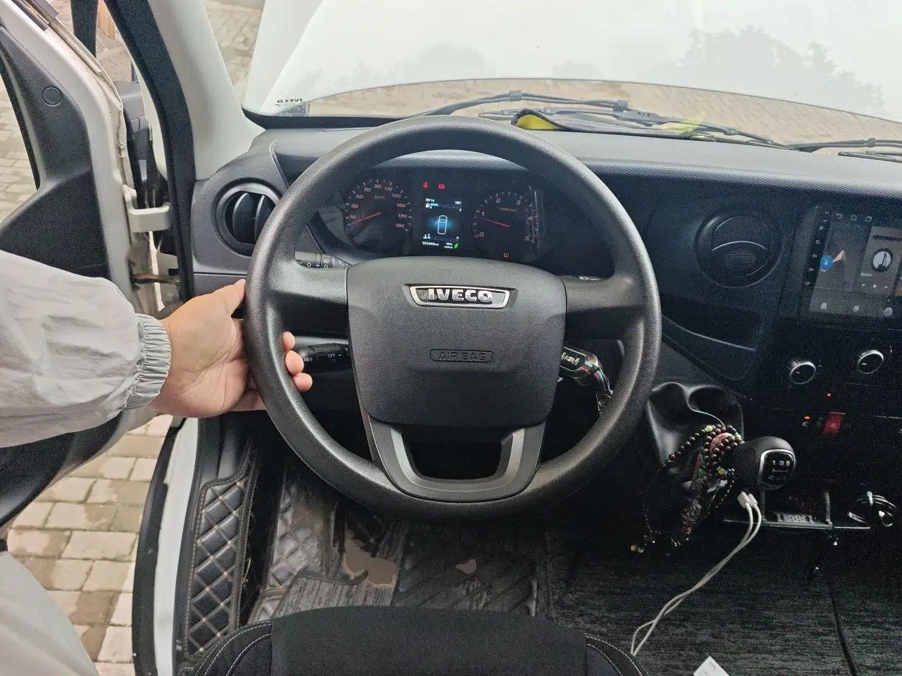Iveco Eurocargo 2021 2.0T Manual Super-Rui Short Wheelbase Low-Roof Side-Hinged Door F1A — миниатюра 11