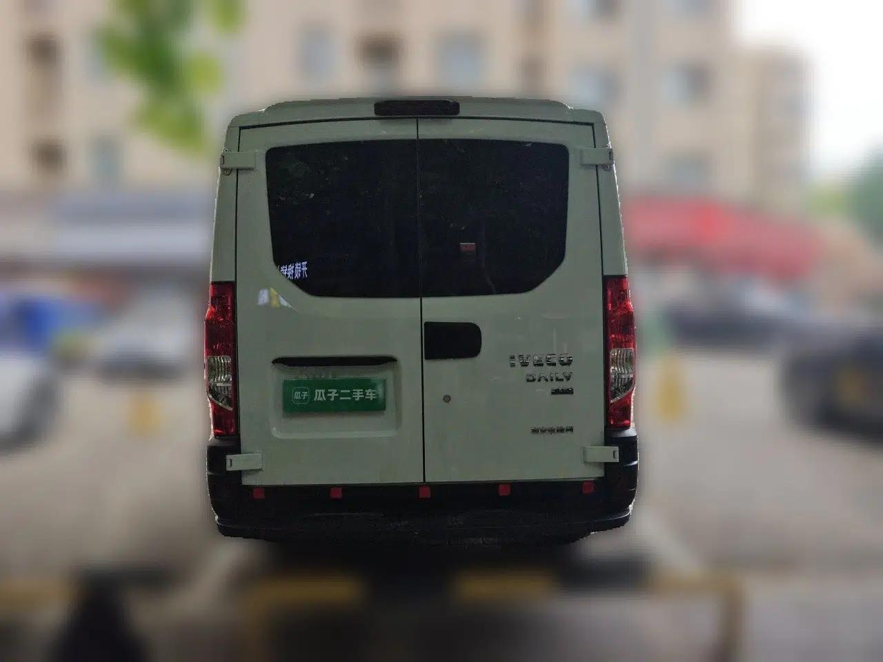Iveco Eurocargo 2021 2.0T Manual Super-Rui Short Wheelbase Low-Roof Side-Hinged Door F1A — миниатюра 5
