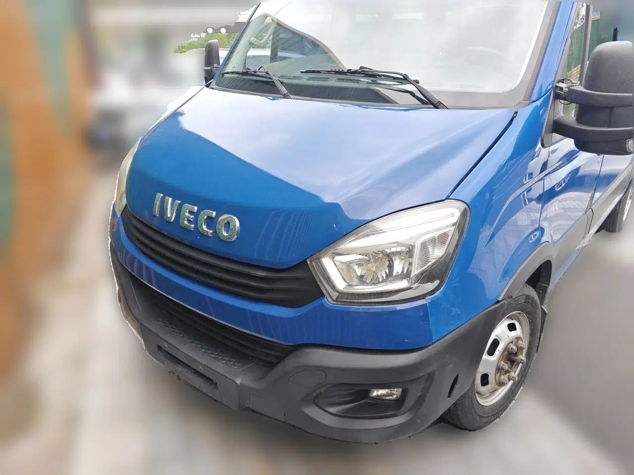 Iveco Eurocargo 2018 2.3T Long Wheelbase Short Overhang High-Roof Van F1A — миниатюра 1