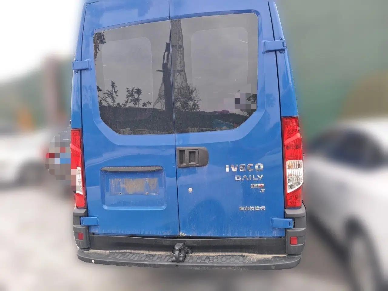 Iveco Eurocargo 2018 2.3T Long Wheelbase Short Overhang High-Roof Van F1A — миниатюра 5