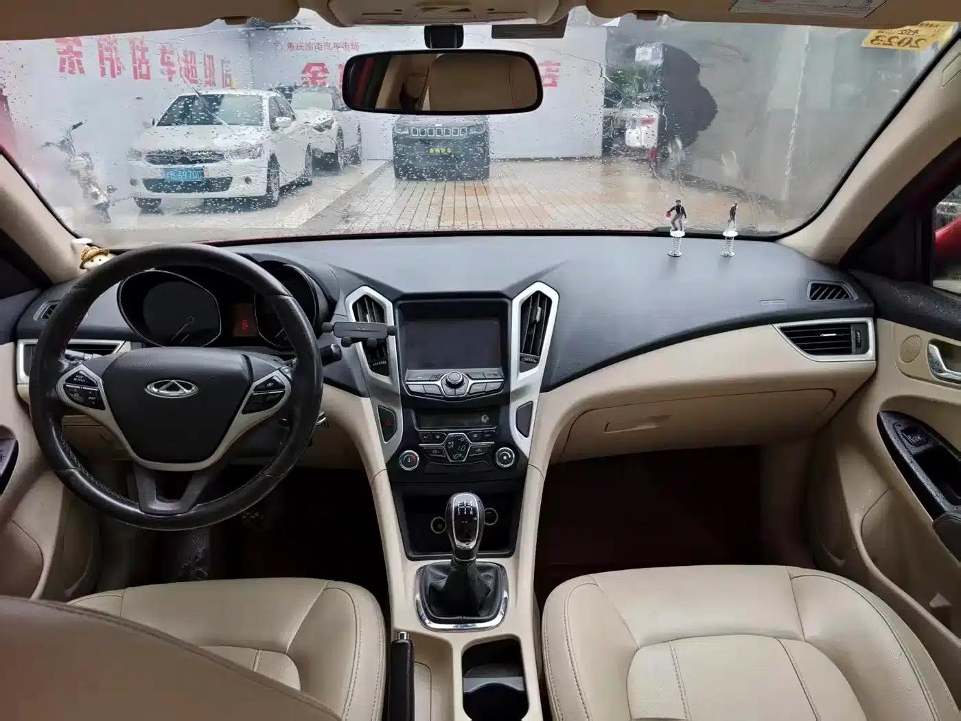 Chery Arrizo 7 2015 1.6L Manual Elite Edition — миниатюра 12