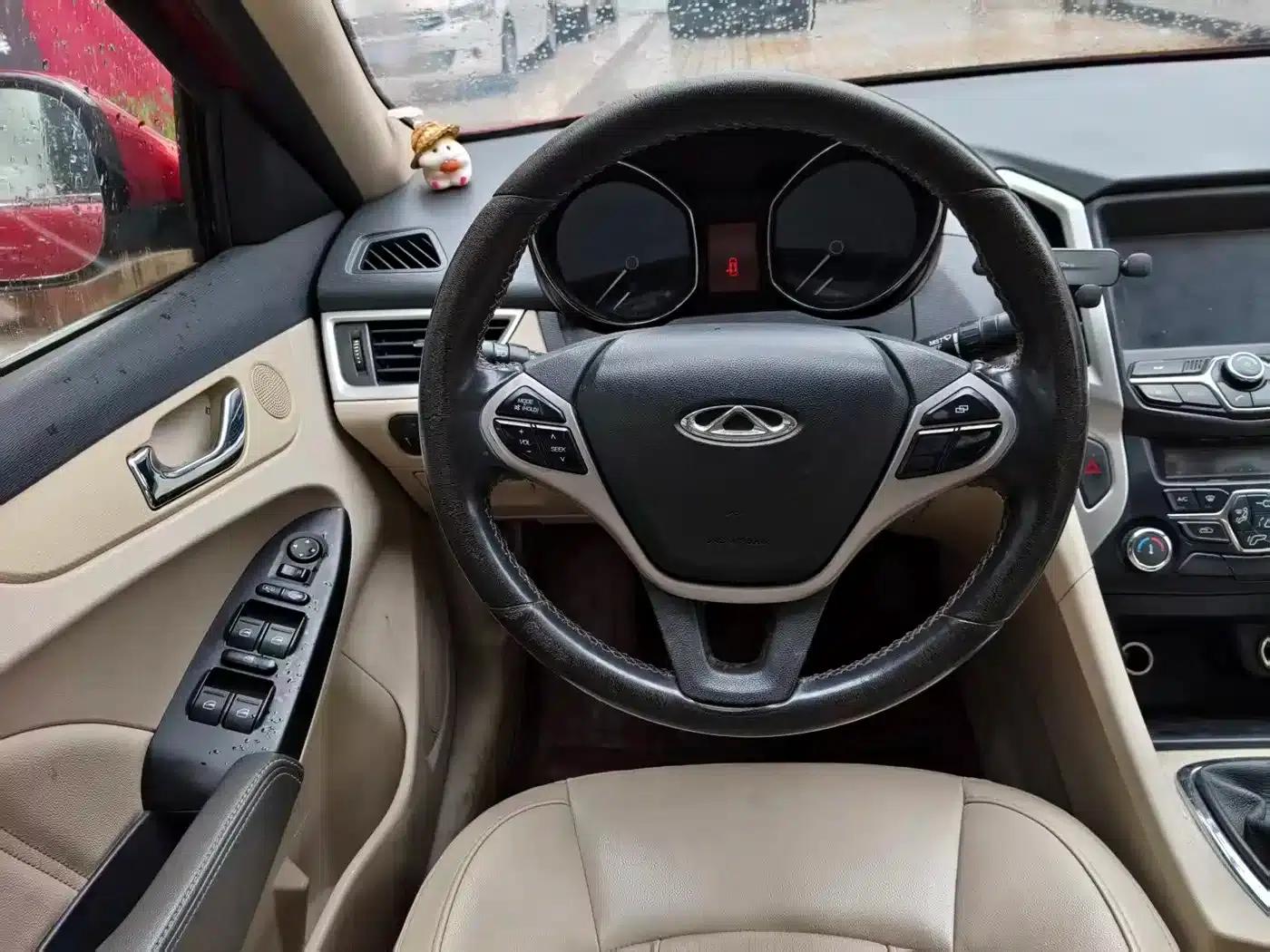 Chery Arrizo 7 2015 1.6L Manual Elite Edition — миниатюра 9