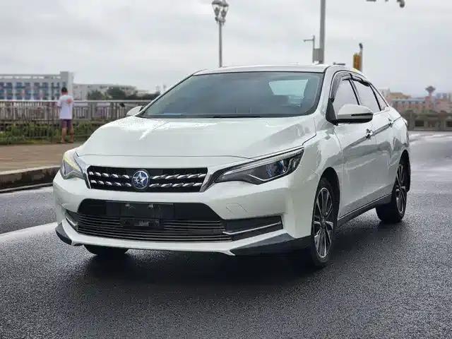 Venucia D60 2018 1.6L CVT Smart Luxury Edition
