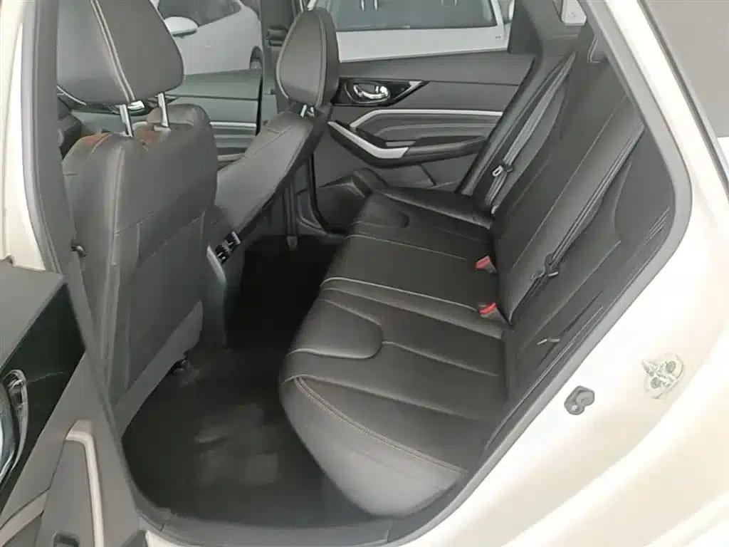 Venucia D60 2021 PLUS 1.6L XL CVT Elite Edition — миниатюра 17