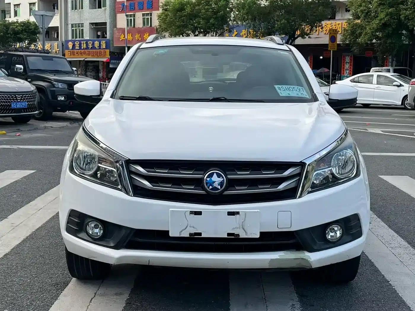 Venucia T70 2016 2.0L CVT Smart Edition — миниатюра 2