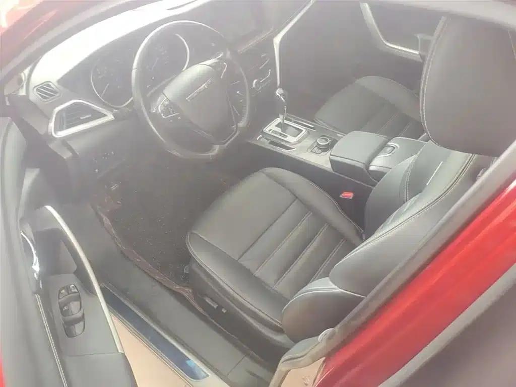 Venucia T90 2017 2.0L CVT Smart Edition — миниатюра 16