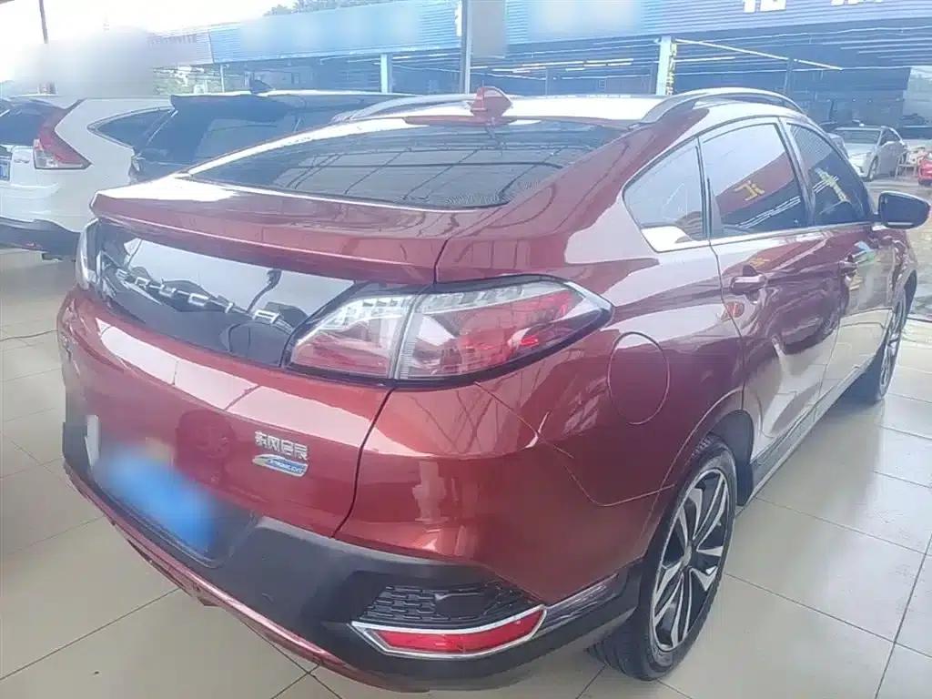 Venucia T90 2017 2.0L CVT Smart Edition — миниатюра 7