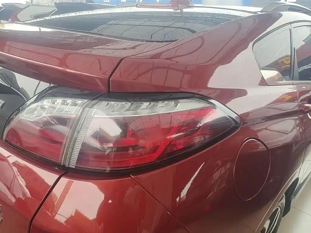 Venucia T90 2017 2.0L CVT Smart Edition — миниатюра 8