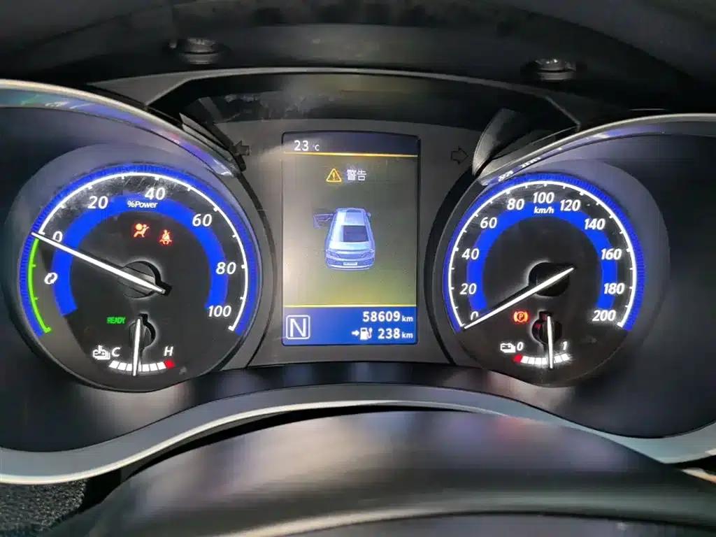Venucia D60EV 2020 Standard Range Smart Edition — миниатюра 12