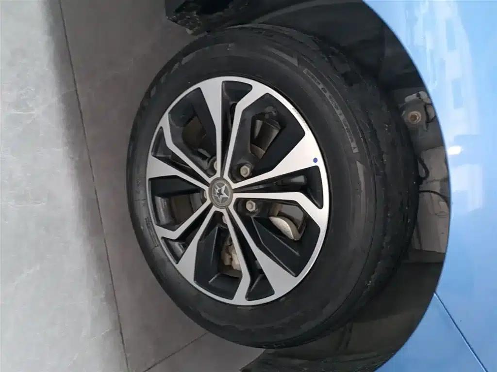 Venucia D60EV 2020 Standard Range Smart Edition — миниатюра 23
