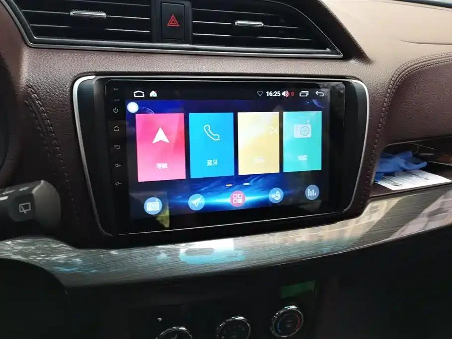 Venucia M50V 2017 1.6L XL CVT Deluxe Edition — миниатюра 13